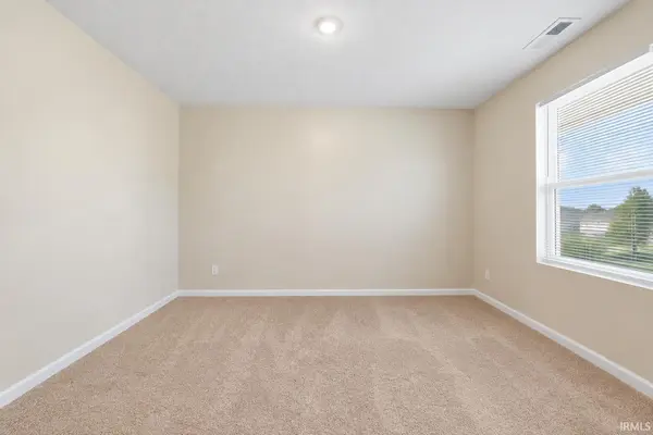 4715 Heathermoor LN, New Haven, IN 46774