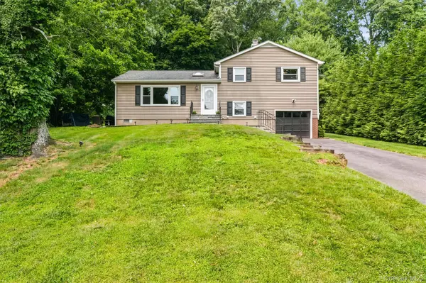 17 Ridge RD, Cortlandt Manor, NY 10567