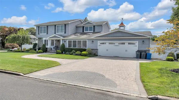 148 Wyandanch AVE, Babylon, NY 11702