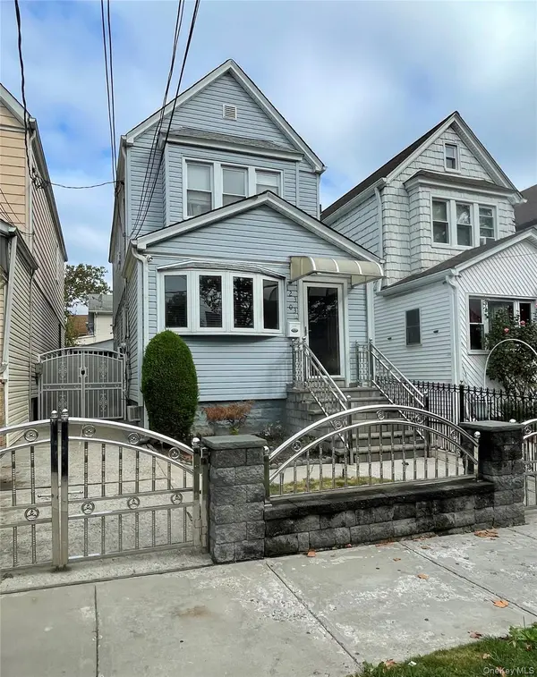 123-03 111 AVE, South Ozone Park, NY 11420