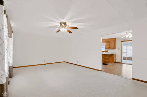 8223 E U S 35 HWY, Losantville, IN 47354