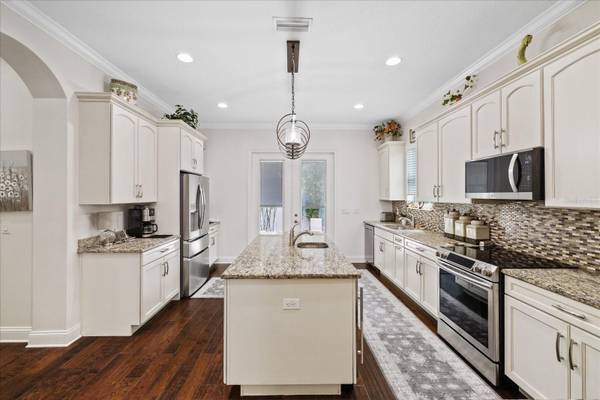 2712 W GRAY ST, Tampa, FL, 33609 photo 13