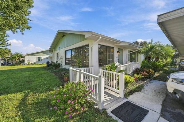 2227 GREENHAVEN DR #367, Sun City Center, FL, 33573 photo 2