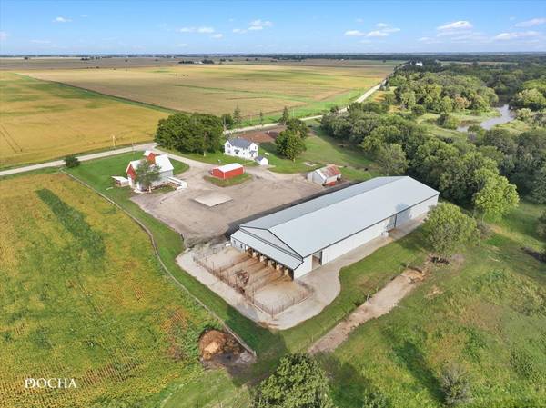 4266 E 1553rd RD, Earlville, IL 60518