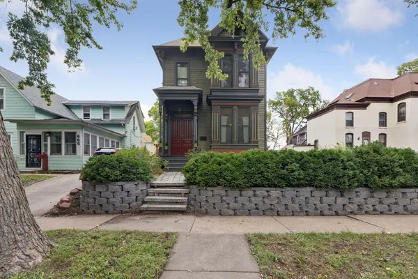 667 5th ST E, Saint Paul, MN 55106