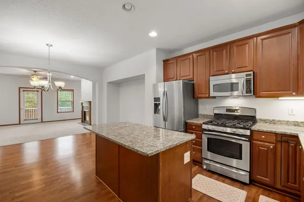 4022 Cedar Grove LN, Eagan, MN 55122
