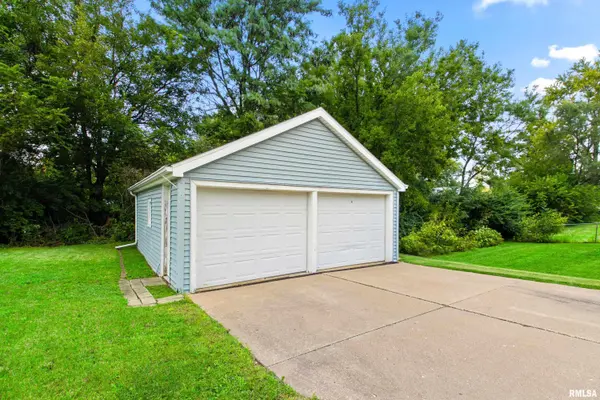 581 ROOSEVELT ST, Creve Coeur, IL 61610