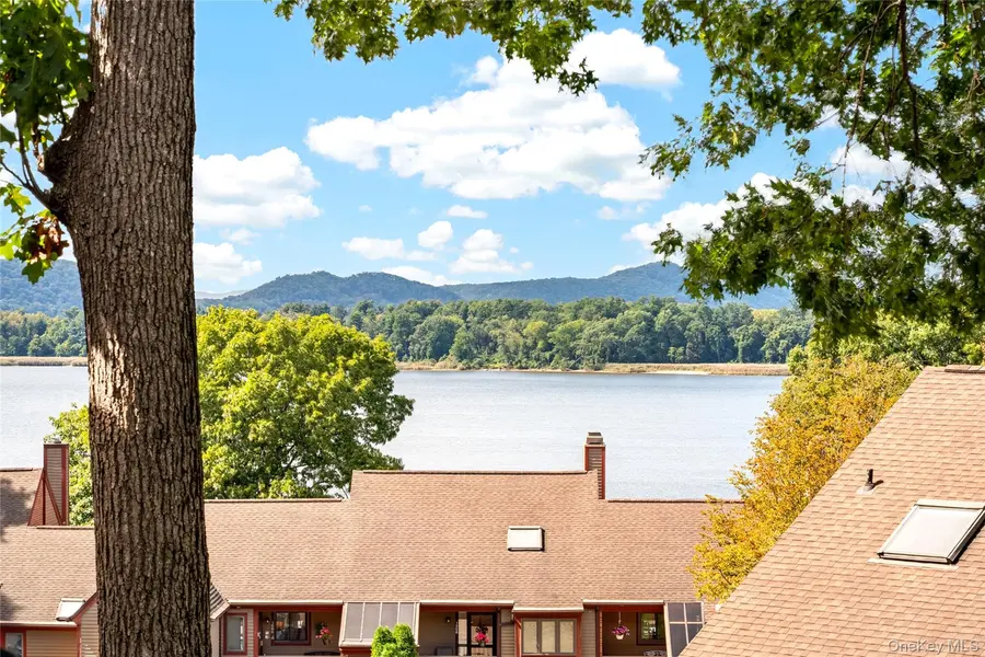 1203 Eagle Bay DR, Ossining, NY 10562
