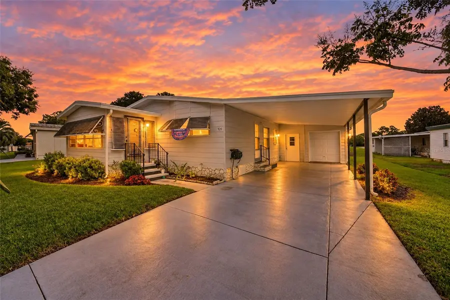 920 SILVER OAK AVE, The Villages, FL 32159