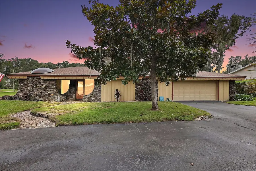 2314 HILLSIDE DR, Mount Dora, FL 32757