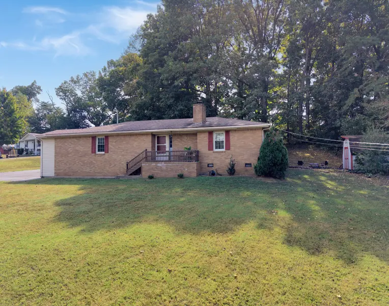 1033 Sanderson Dr, Hopkinsville, KY 42240