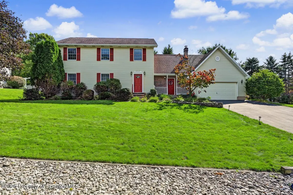 208 Stoney Creek RD, South Abington Twp, PA 18411
