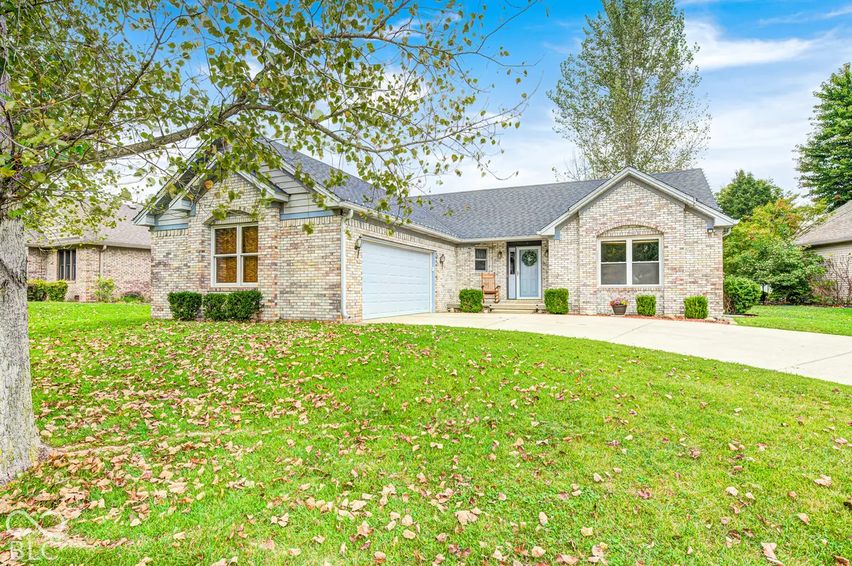 845 Robin Wood PL, Greencastle, IN 46135