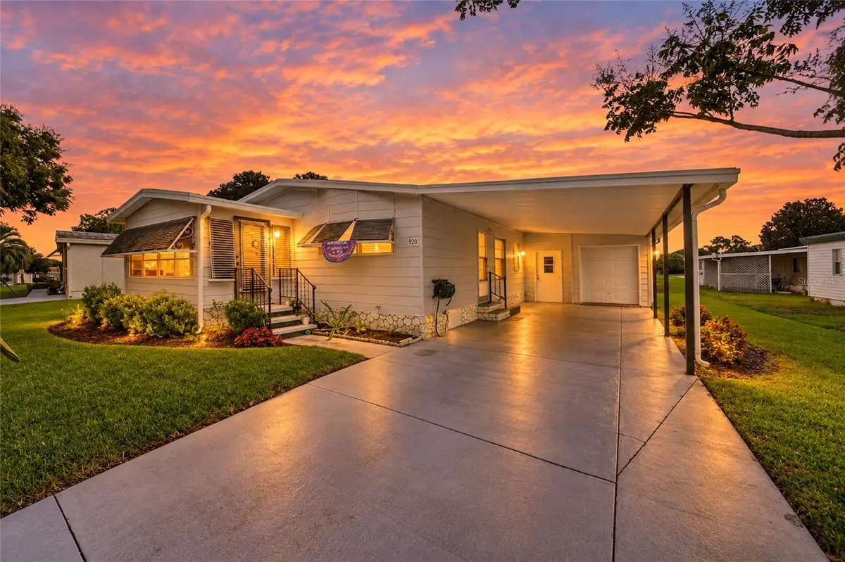 920 SILVER OAK AVE, The Villages, FL 32159
