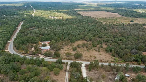 212 Thousand Oaks DR, Cedar Creek, TX 78612