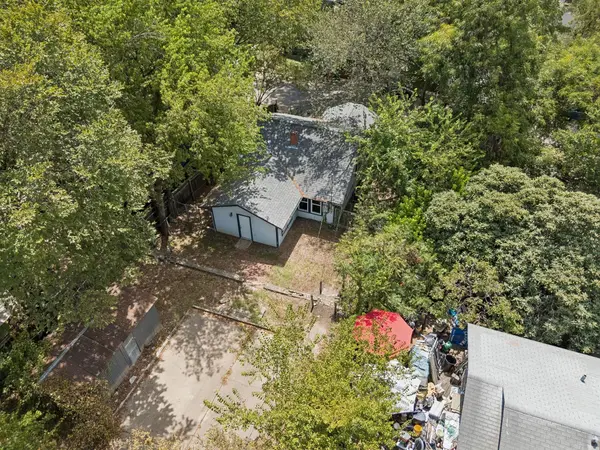 1204 Taylor ST, Austin, TX 78702