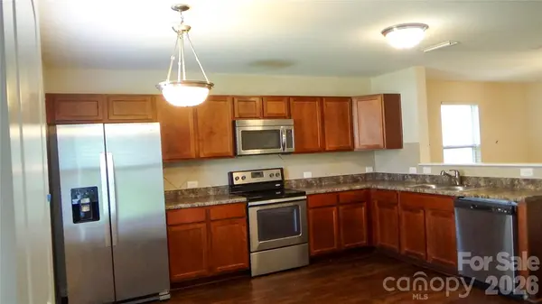 10738 Derryrush DR, Charlotte, NC 28213