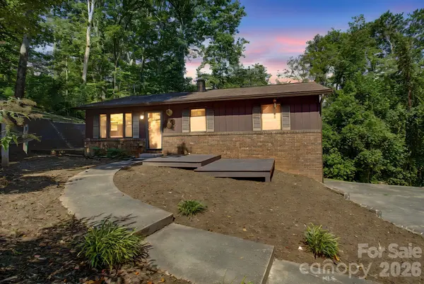 21 Coffey CIR, Asheville, NC 28806