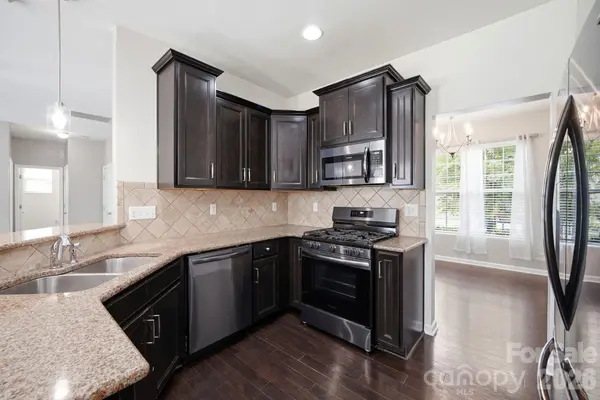 10609 Candlestick CT, Charlotte, NC 28273