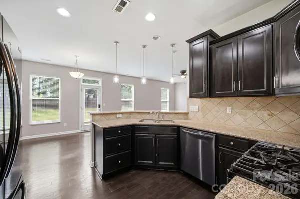 10609 Candlestick CT, Charlotte, NC 28273