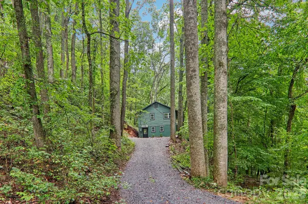 152 Dream Mountain BLVD, Canton, NC 28716