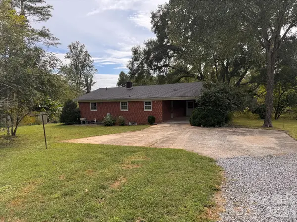 1167 Piedmont RD, Morganton, NC 28655