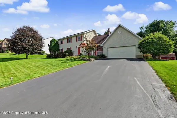 208 Stoney Creek RD, South Abington Twp, PA 18411