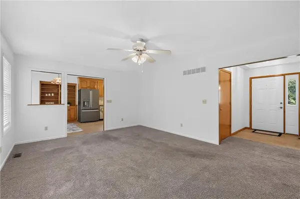 705 Pine Crest AVE, Kearney, MO 64060