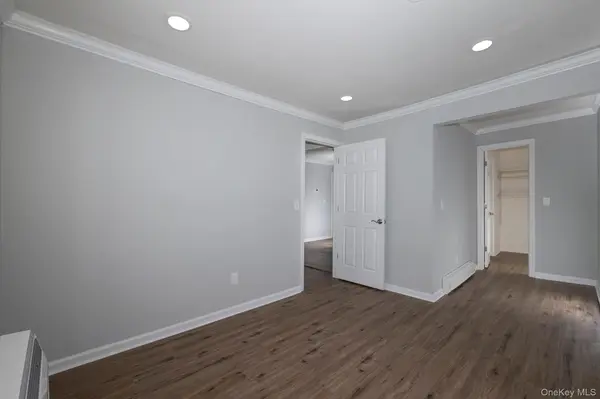 3 Willowbrook RD #4B, Bay Shore, NY 11706