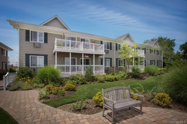 3 Willowbrook RD #4B, Bay Shore, NY 11706