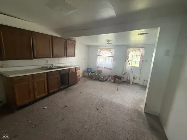 2710 Sycamore, New Castle, IN 47362