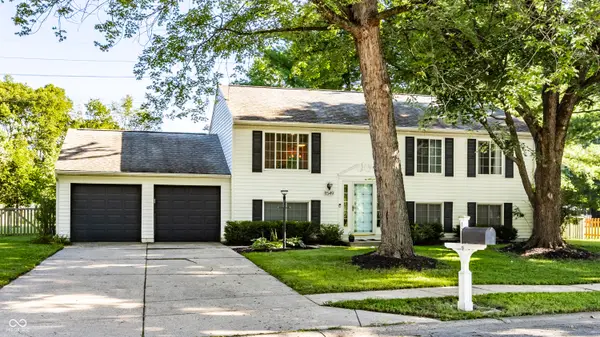 11549 Creek Side LN, Carmel, IN 46033