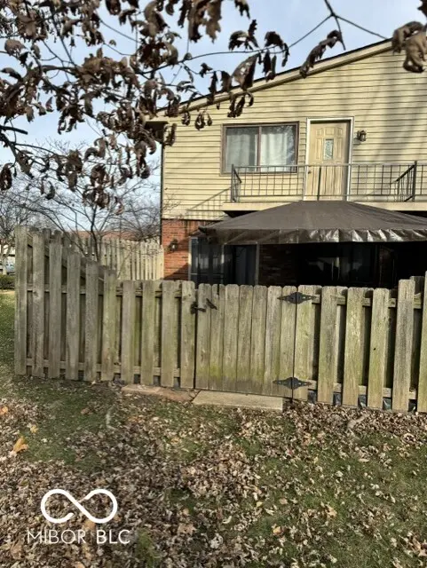 974 Greenwood W, Greenwood, IN 46142
