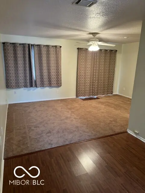 974 Greenwood W, Greenwood, IN 46142