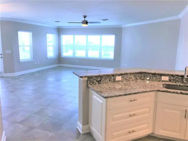 3412 79TH CIR W #201, Bradenton, FL 34209