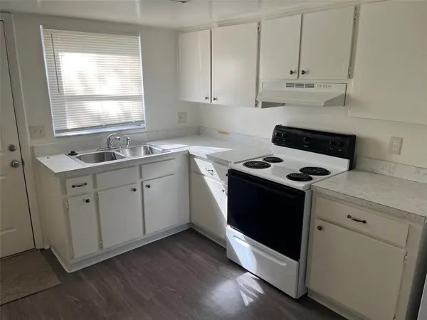 6300 1ST AVE S #1, St Petersburg, FL 33707