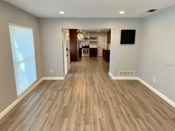2260 SAINT CHARLES DR, Clearwater, FL 33764