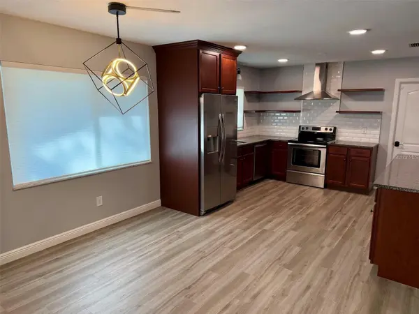 2260 SAINT CHARLES DR, Clearwater, FL 33764