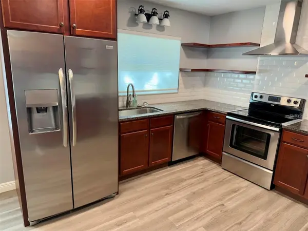 2260 SAINT CHARLES DR, Clearwater, FL 33764