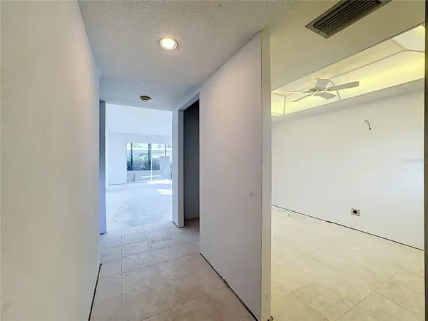 6470 HOLLYWOOD BLVD #110, Sarasota, FL 34231