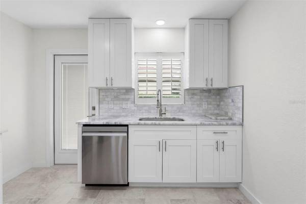 450 78TH AVE, St Pete Beach, FL, 33706 photo 8