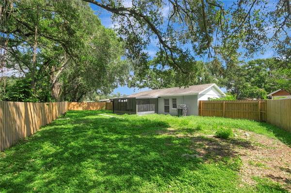 1802 GREEN RIDGE RD, Tampa, FL, 33619 photo 33