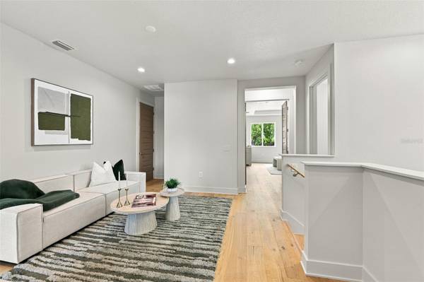 3203 W WYOMING AVE, Tampa, FL, 33611 photo 31