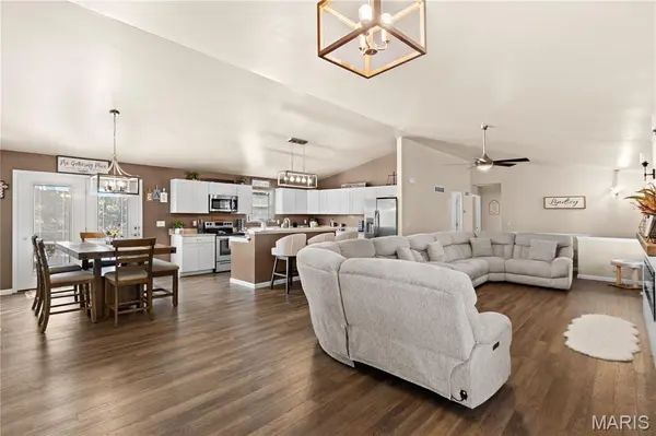 166 Grand View DR, Dittmer, MO 63023