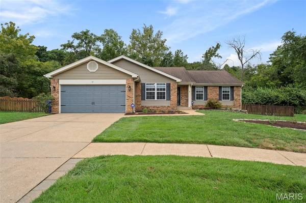 39 Gentle CT, Fenton, MO 63026