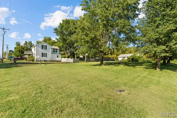 20 E Avenue, Leslie, MO 63056