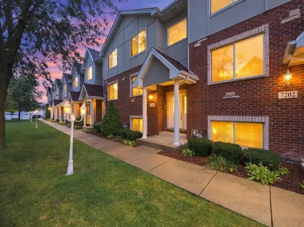7204 W 83rd ST, Bridgeview, IL 60455