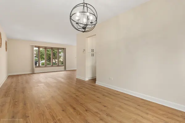 2847 Buckingham AVE, Westchester, IL 60154