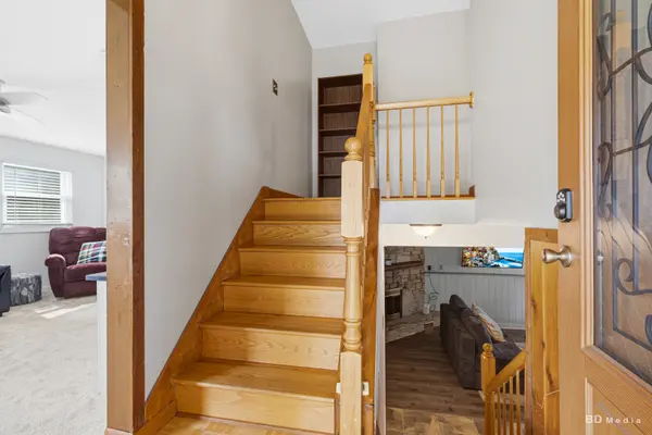 408 N Locust ST, Frankfort, IL 60423