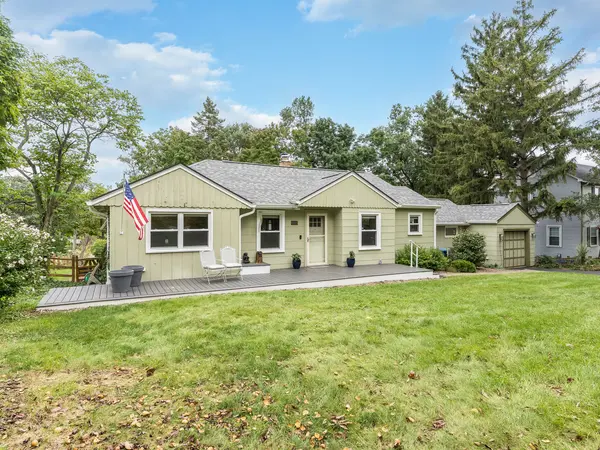 4605 Schwartz AVE, Lisle, IL 60532